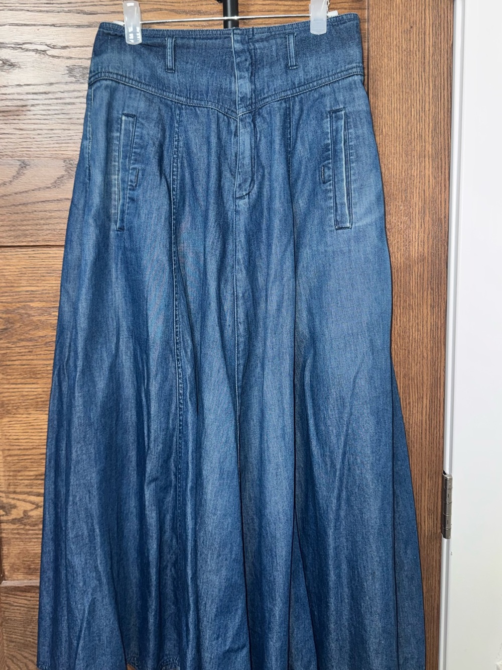 Vintage Lizsport Denim Maxi Skirt Size 8 Blue A-Line Chambray Midi Prairie